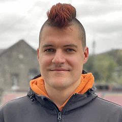 &Aacute;kos Hajdu